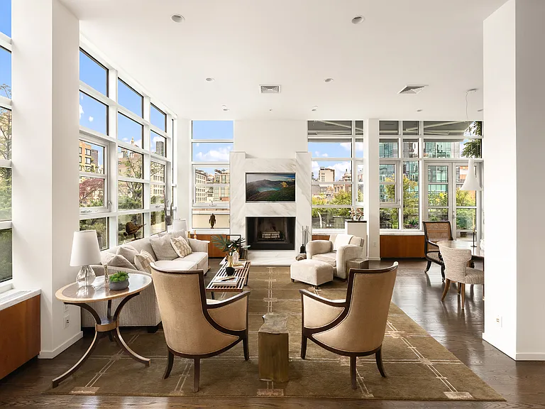 211 W 18th St #PENTHOUSE — Photo 4