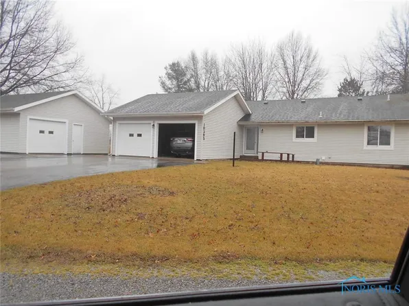 10395 Lake Dr, Ottawa, OH 45875