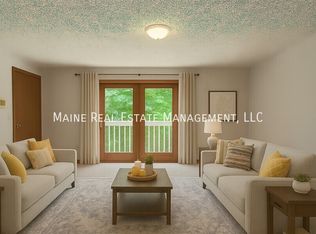 8 Hartley St APT 7, Lewiston, ME 04240