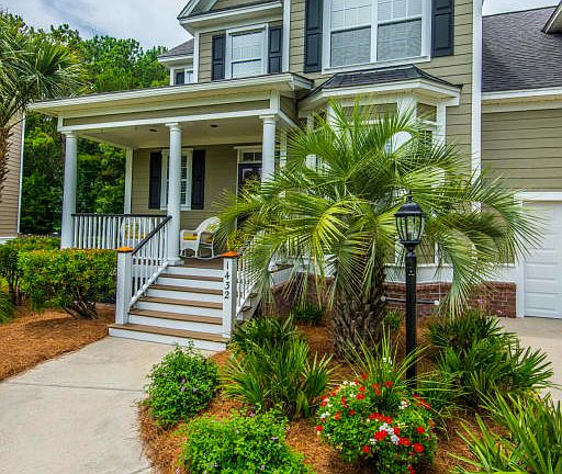 2nd image of 1432 Lagoon Park Cir