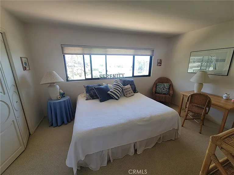 53 Blue Lagoon — Photo 17