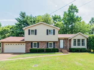 617 Highland View Ct, Hermitage, TN 37076