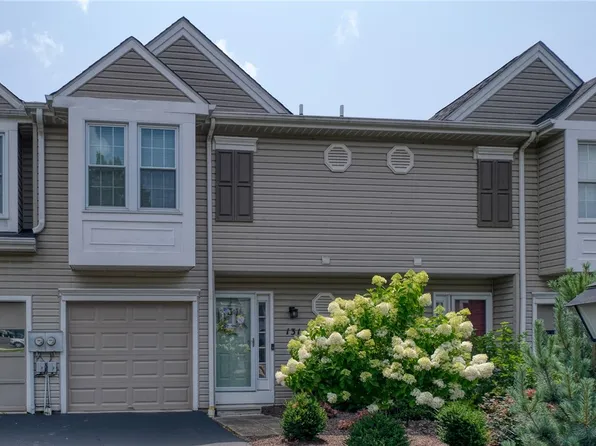 131 Westbrooke Ln, Coraopolis, PA 15108