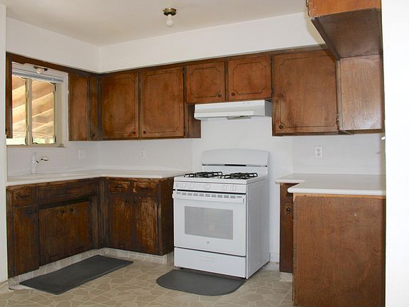 3rd image of 517 S R Street