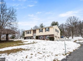 1548 County Line Rd, Gilbertsville, PA 19525