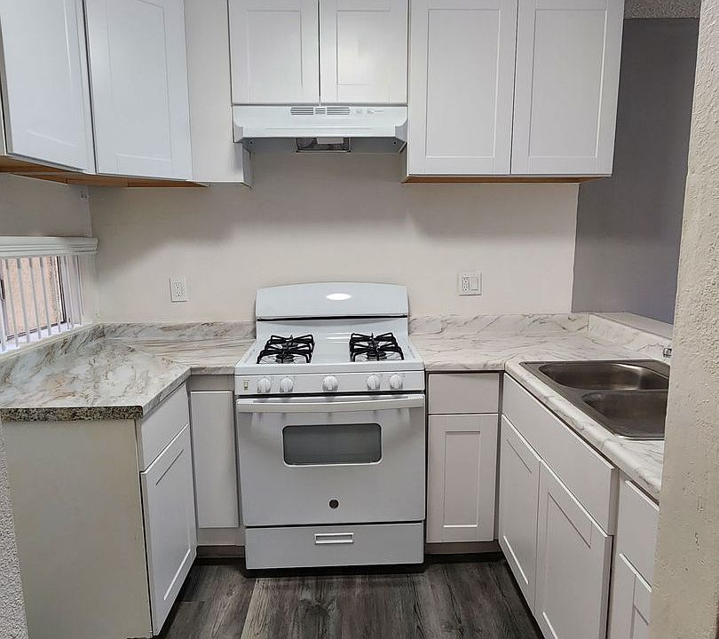 1st image of 1601 W Civic Center Dr #34