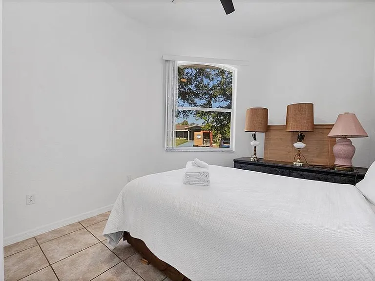 12113 Capilla Ln — Photo 39