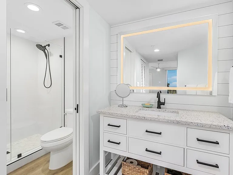 50 Seagate Dr #302 — Photo 18