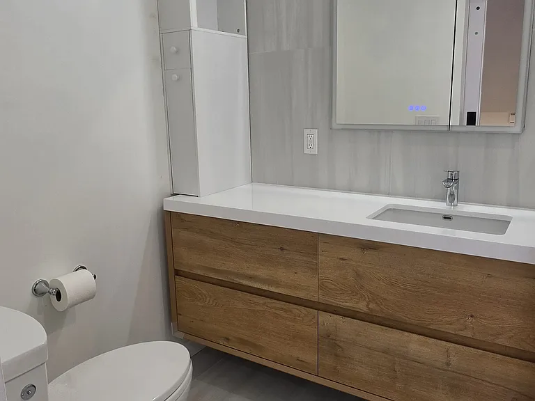 54 N Mayfair Ave — Photo 22