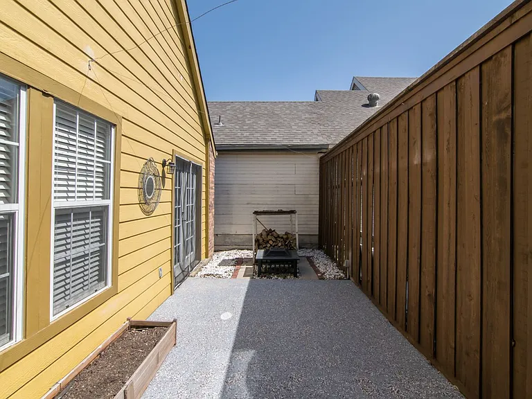 3142 Royal Gable Dr — Photo 37