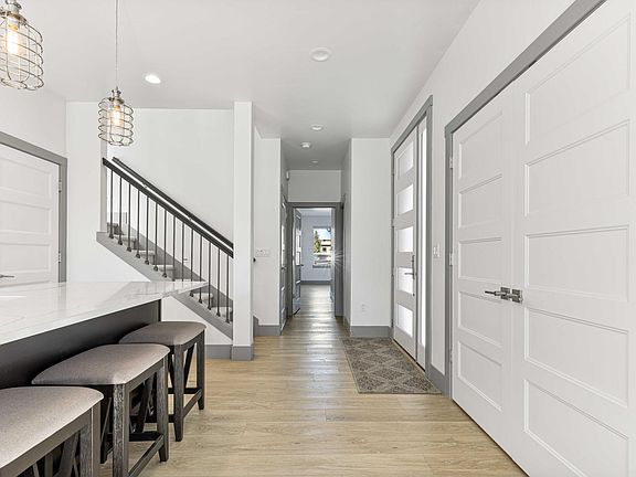 Entry and kitchen bar top