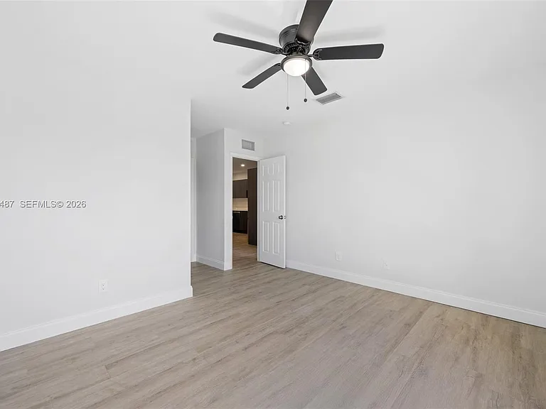349 NW 40th St #203 — Photo 10