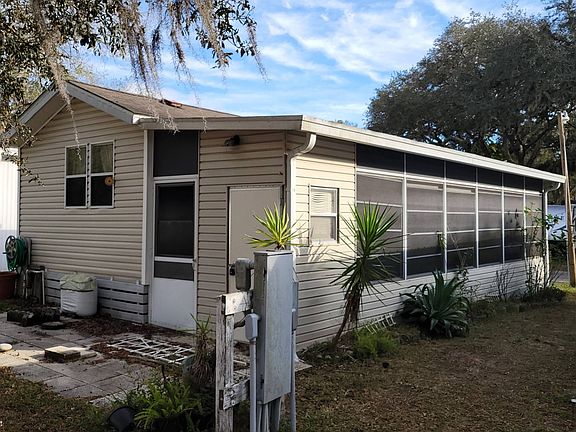 5th image of 10511 Florence Ave #389