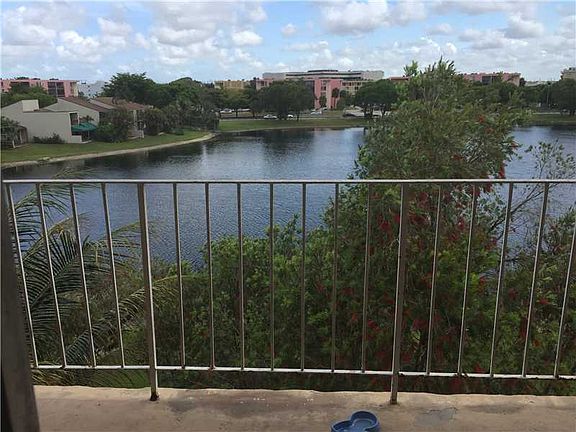 2nd image of 9359 Fontainebleau Blvd APT F418
