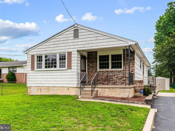 1321 Stewart Ave, Blackwood, NJ 08012