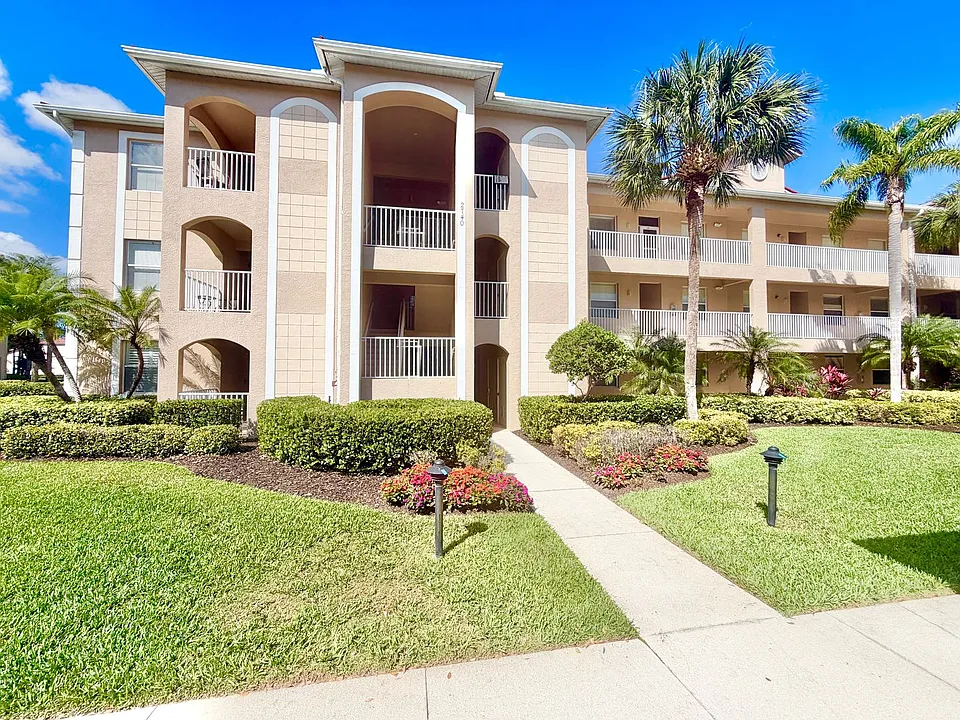 2740 Cypress Trace Cir #2736