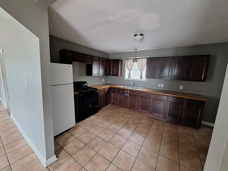 125 Cometa St #1 — Photo 8