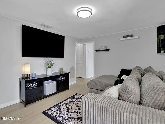 4th image of 6369 JAMMES Road