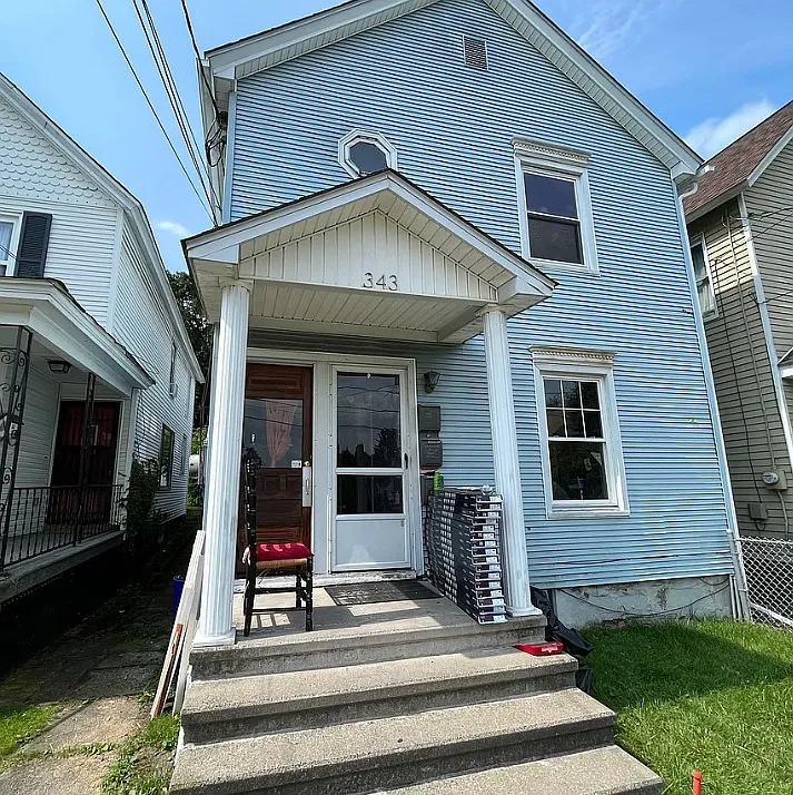 343 Ferdinand St #1