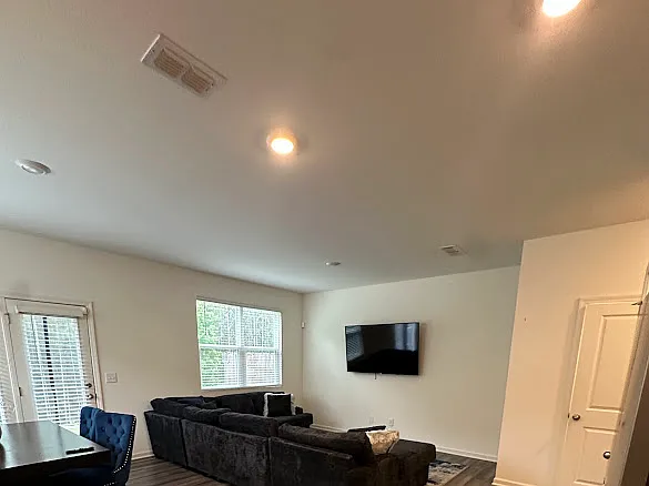 3558 Eagle Ct — Photo 6