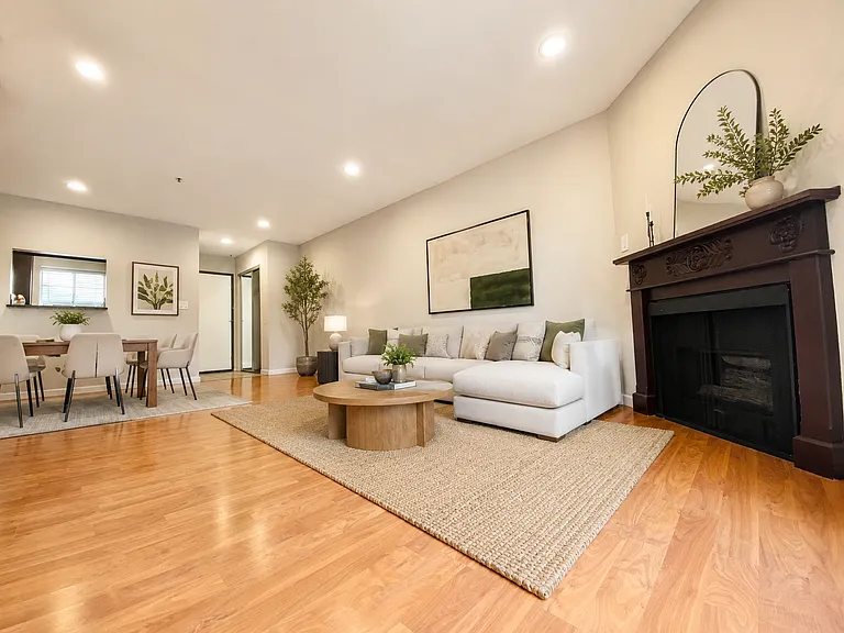 8722 Burton Way Property — Photo 15