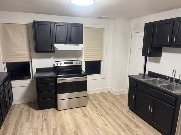 998 Bush Ave #2, Saint Paul, MN 55106
