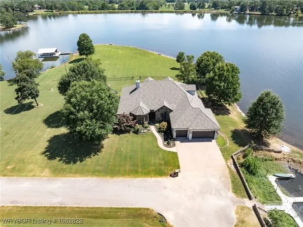 8813 Crown Point, Hackett, AR 72937