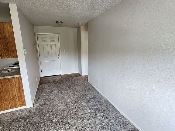 4th image of 1101 Pacific Ave N #24
