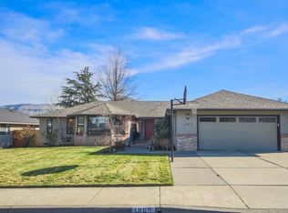 1860 Pinedale St, Medford, OR