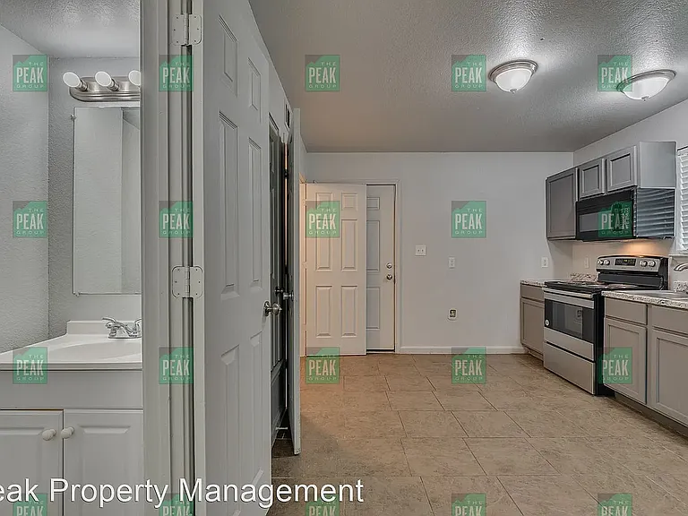 4930 Flamingo Rd #4930 — Photo 8