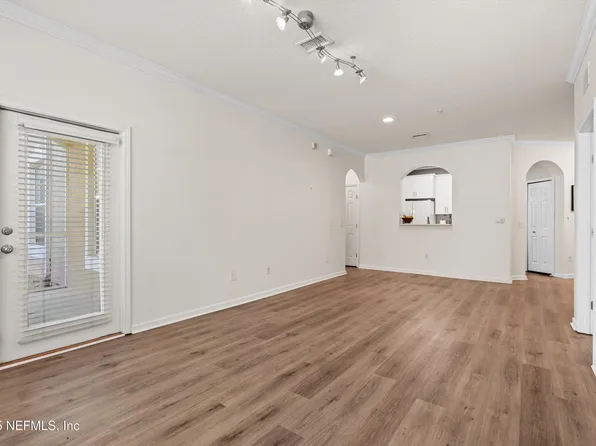 7801 POINT MEADOWS Drive #6104, Jacksonville, FL 32256