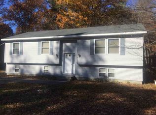 9 Maple Ave, Hampstead, NH 03841