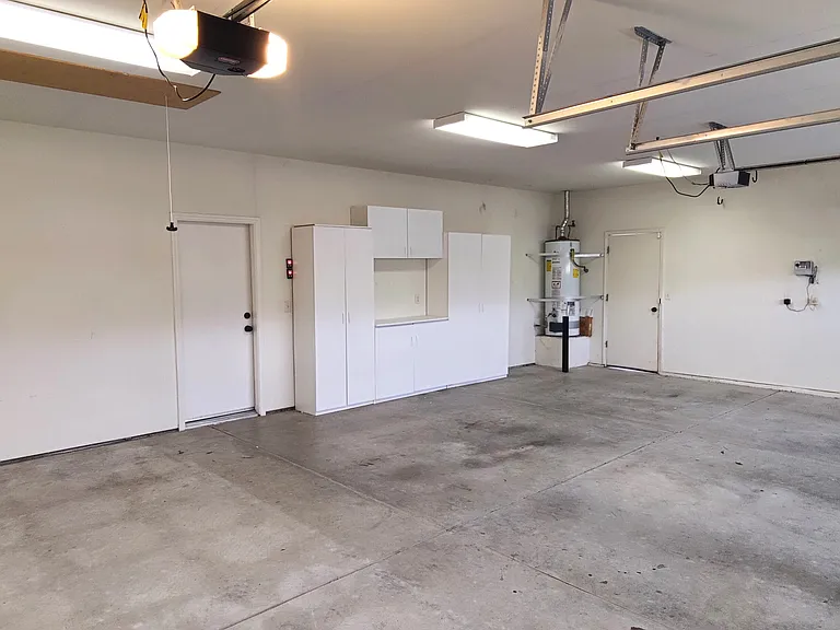 678 Prescott Ave — Photo 29