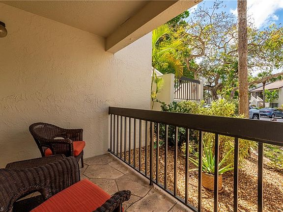 2nd image of 1822 Kings Lake BLVD #102