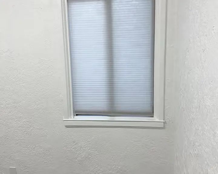 406 S Navajo St — Photo 3