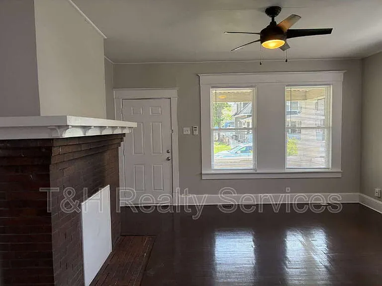 3130 N Park Ave — Photo 6
