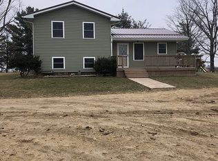 36106 Littleport Rd, Edgewood, IA 52042