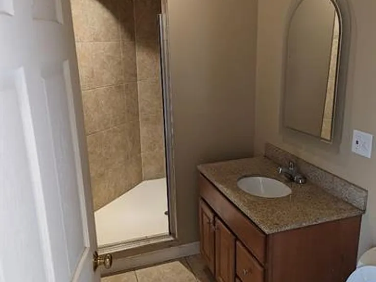 3035 N Stowell Ave — Photo 11