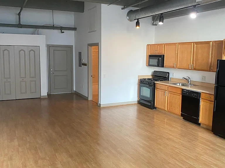 511 N Broad St #603 — Photo 5