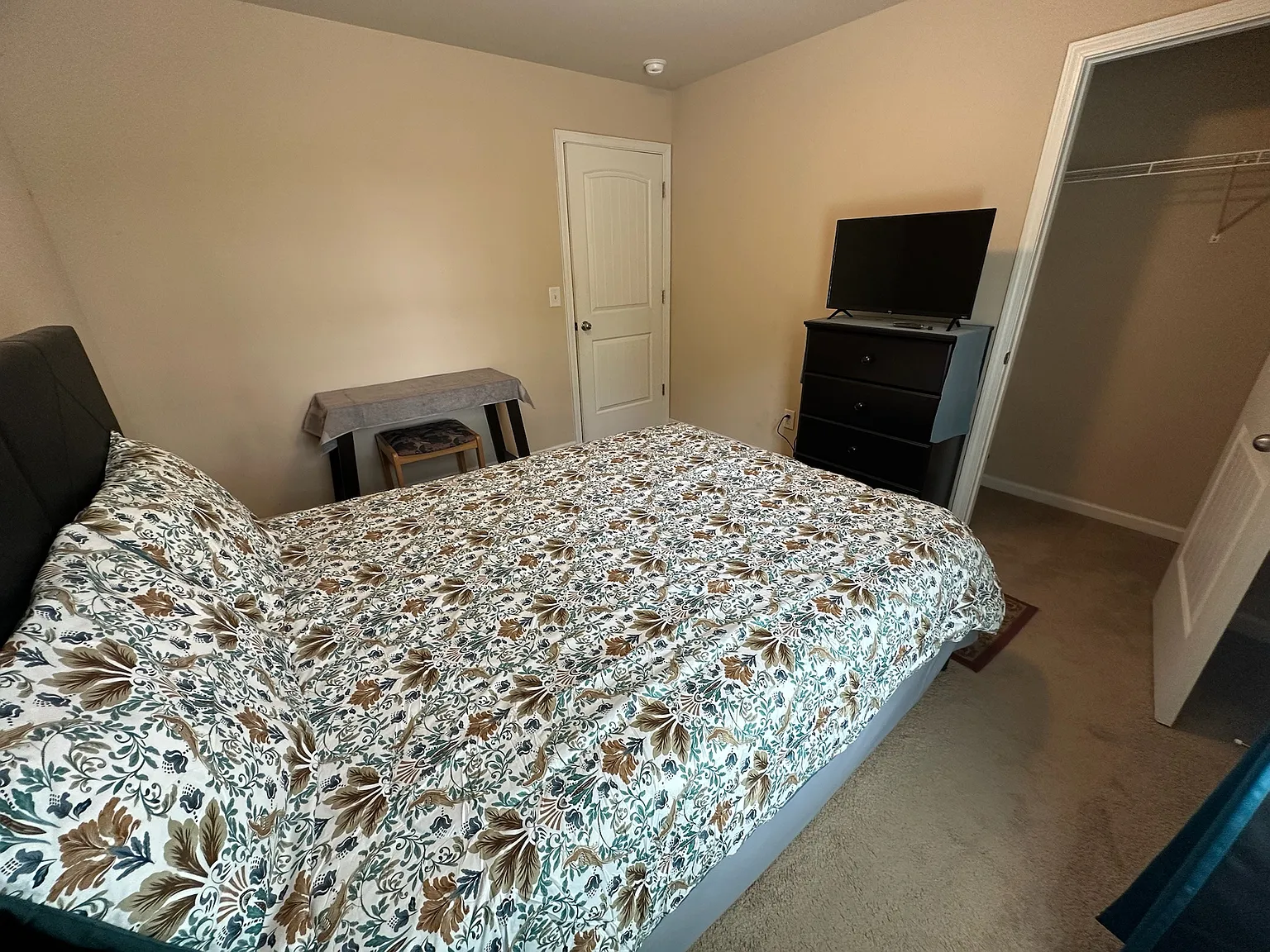 1 bed, 2634 sqft, $650 — Photo 2