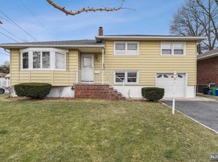 715 Lewandowski St, Lyndhurst, NJ 07071