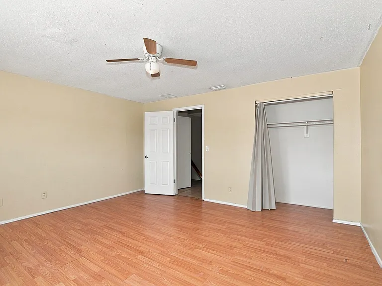 115 Michelle Ln — Photo 10