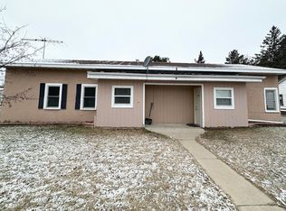 925 Union St S, Mora, MN 55051