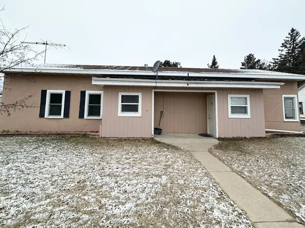 925 Union St S, Mora, MN 55051