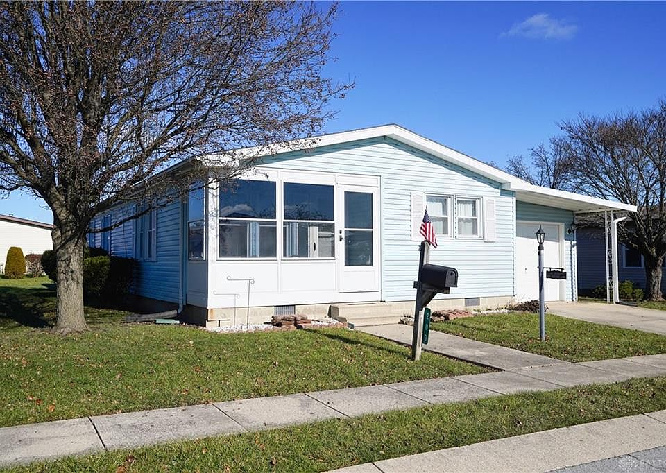 2nd image of 209 Heather Ln
