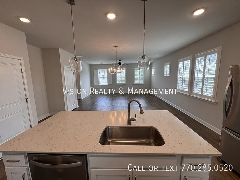 141 Winding River Dr — Photo 28
