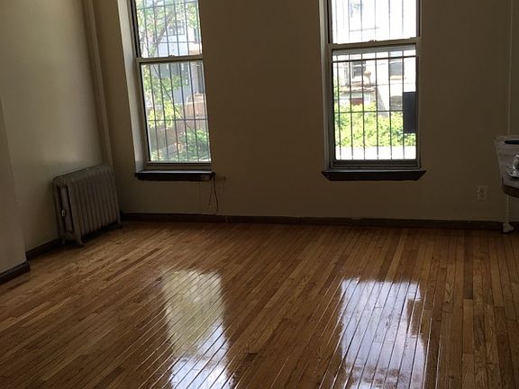2nd image of 839 Lafayette Ave #2