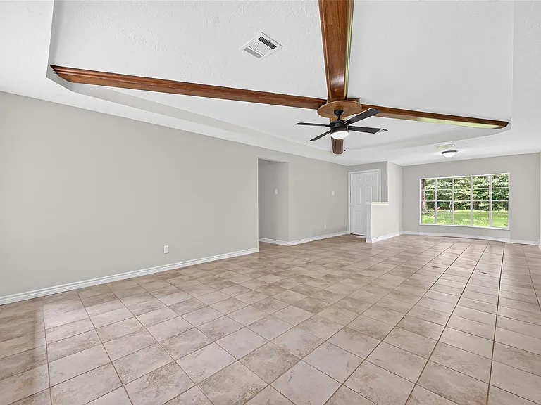 18747 Woodridge Dr — Photo 9