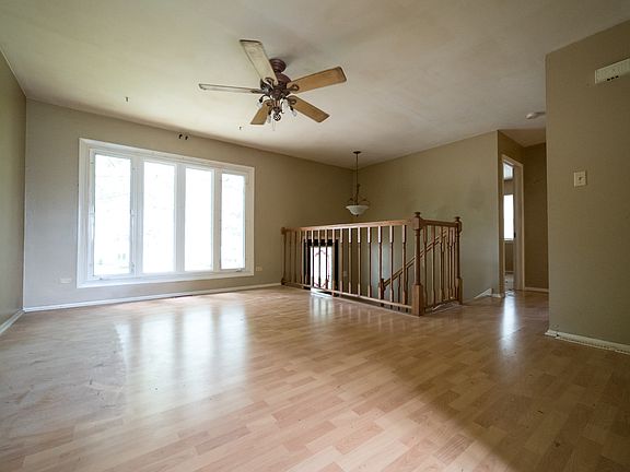 2nd image of 627 Westwind Dr