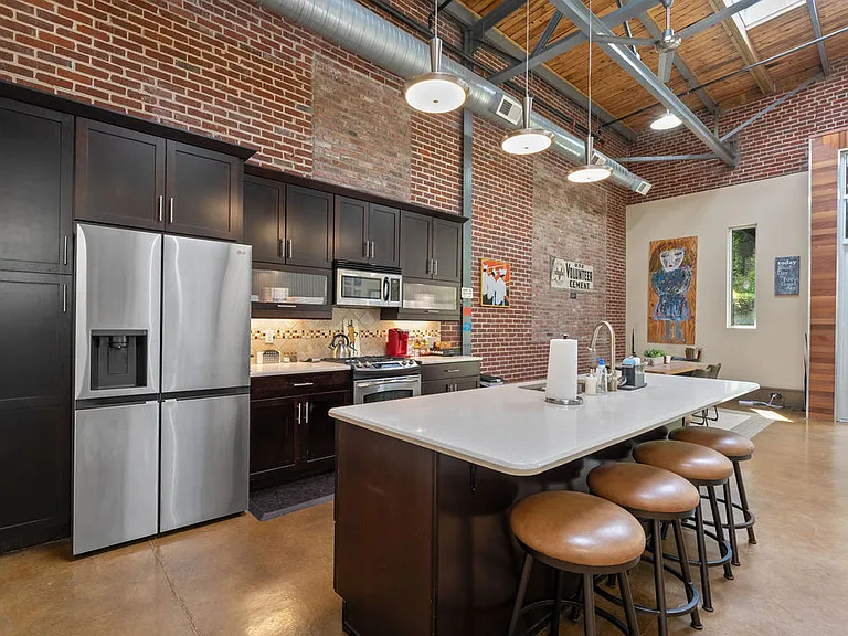713 S Central St #104 — Photo 4